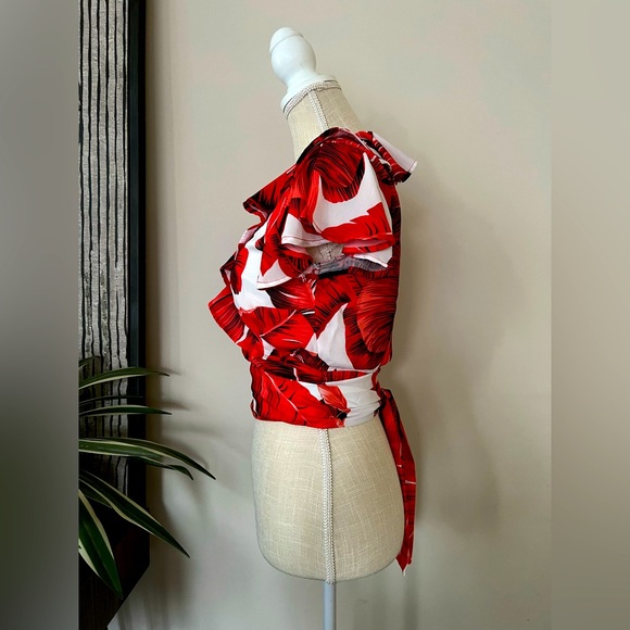Banjul Red Tropical Banana Leaf Cropped Wrap Top size Medium - Picture 2 of 7